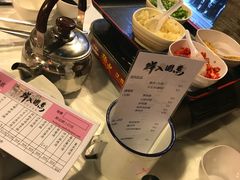 -鲜入围煮花胶鸡海鲜火锅