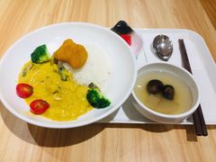 咖喱蔬菜盖浇饭-轻蔬不用等·素食(江苏路店)