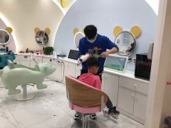-Oh my head儿童理发(绿地·新田360店)