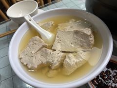 -土砂锅生态山庄·非遗砂锅雅鱼