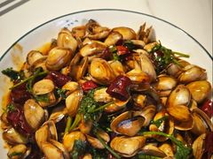 -嗨辣小聚·盘锦河蟹·海鲜烧烤龙虾(盘锦十年好店)