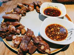 熏猪手-先启半步颠小酒馆(白麓里店)