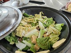 -粘豆包柴火铁锅炖