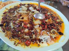 -雪湖煜辰鱼头老店(雪野湖店)