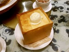 面包诱惑-绿茶餐厅(王府井永宁门店)