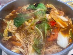 -黄记煌三汁焖锅(新佳丽江汉路店)