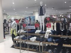 -优衣库(上海金桥国际商业广场店)