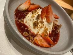 草莓脆粒慕斯-农畉LONFOOD(福田星河COCOPark店)