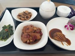 -爱陪伴尊享月子中心(国际店)