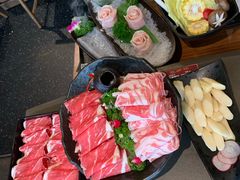 -捞王锅物料理(上海世茂广场店)