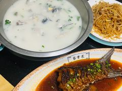-雪湖煜辰鱼头老店(雪野湖店)