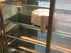 -红宝石·鲜奶小方·海派西点房(金杨店)