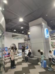 -MINI MARS 脚下的城市乐园·餐饮·派对(静安江宁店)