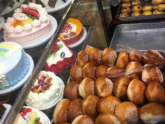 -宏发红西饼屋(天津路店)