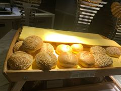 -恰餐厅及酒吧 CHAR Bar & Grill (北京丽都皇冠假日店)