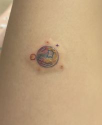 -鳌首刺青纹身 穿孔饰品店