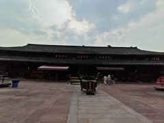 -峨眉山报国寺