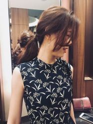-HAIR CORNER