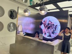 -PE SALON