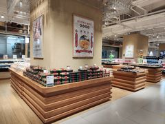 -七鲜超市(瑞虹天地太阳宫店)