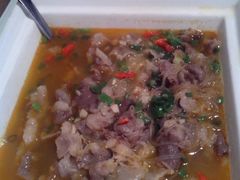 酸汤肥牛-自贡盐帮菜·玩辣餐厅(樱花园西街店)