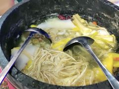 -墨脱石锅椰子鸡•海鲜糟粕醋(榆亚路店)