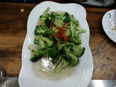 -清真·东拉黑炭火烤羊腿(世通·国际店)