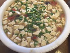 -邱芳粉店(迎宾大道旗舰店)