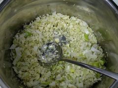 -周良天山牛杂城(天山路总店)