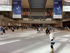 -冰纷万象滑冰场(深圳万象城店)