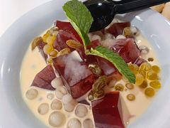 玫瑰黑糖冰粉撞奶-马邦子·紫苏烤鱼(恒隆广场店)