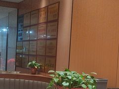 -梅利汴京烤鸭•开封豫菜地标店(东大街店)