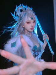 -星元素cosplay动漫摄影写真工作室