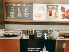 -星巴克(杭州湖滨银泰E区店)