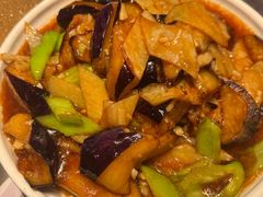 -山河屯铁锅炖·非遗东北菜(南山店)