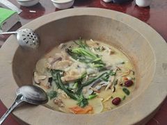 -姚记抚仙湖石锅鱼庄