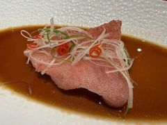 -雍容荟活帝王蟹活龙虾自助(苏宁旗舰店)