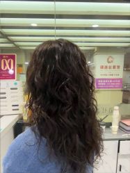 -镁连社·美联社