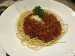 -菲滋意式餐厅(金华银泰城店)