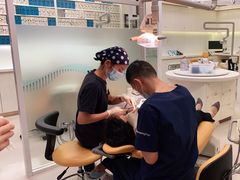 -维乐口腔(美维云门诊陆家嘴店)