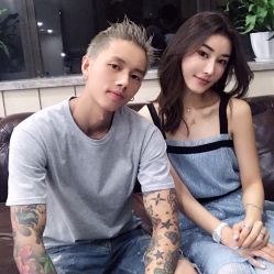 -专业烫发染发接发