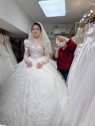 -NaNa婚纱礼服馆