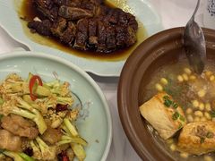 -围龙屋客家食府(福田店)