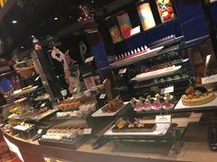 -荣誉国际酒店-云顶旋转餐厅
