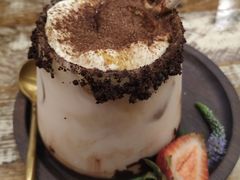 -FLOVIE FLORIST CAFE