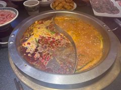 -沸炉重庆老火锅(军事博物馆店)