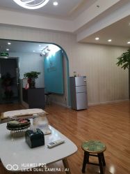 -萱草产后康复催乳中心(江宁万达店)