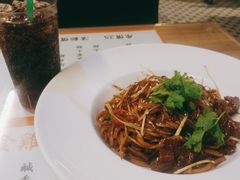 大排档干幹炒牛河-尖沙咀茶餐厅(永泰店)