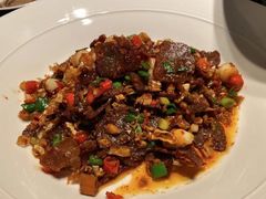 白辣椒炒腊牛肉-凤凰湘语·湘粤鲜融(浦东旗舰店)