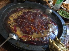-黄潇洒老火锅(九眼桥宏济巷店)